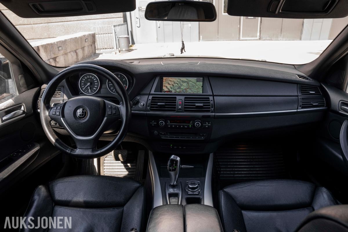 2011 BMW X5 xDrive30d 211HK, Automat, hengerfeste, HUD